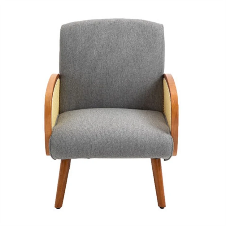 Elegant cadira de braços de rattan